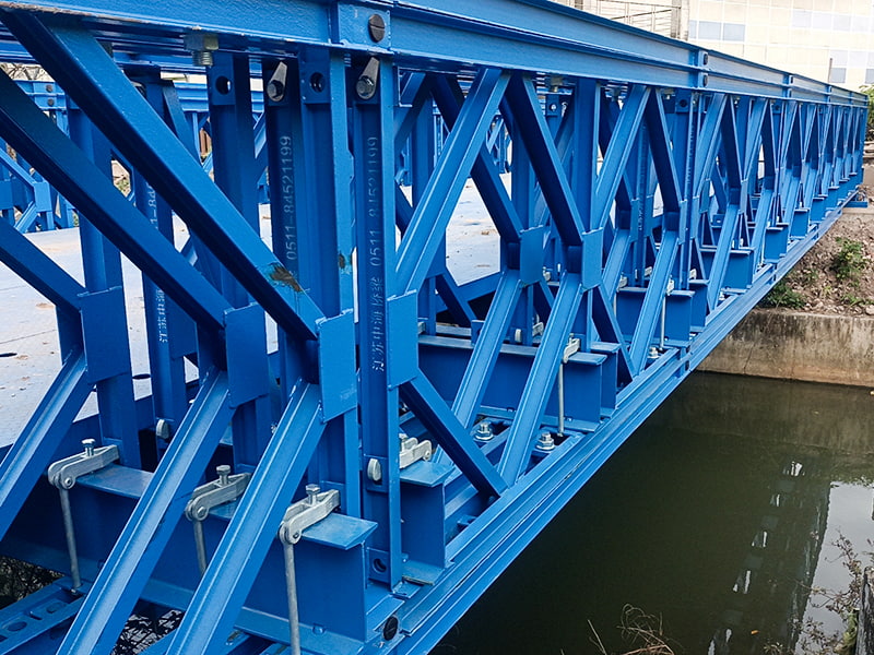 CB 100 Jembatan Bailey Jembatan Bailey Dicat Bertulang Tiga Baris Satu Lapis